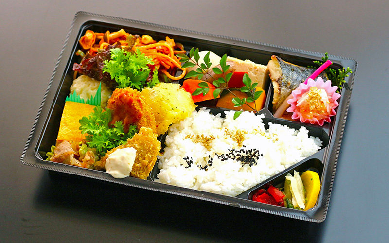 お弁当1,389円（1,500円税込）