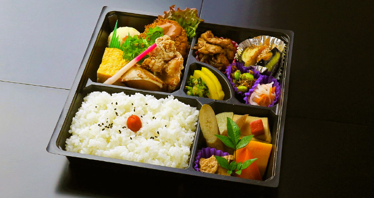お弁当1852円